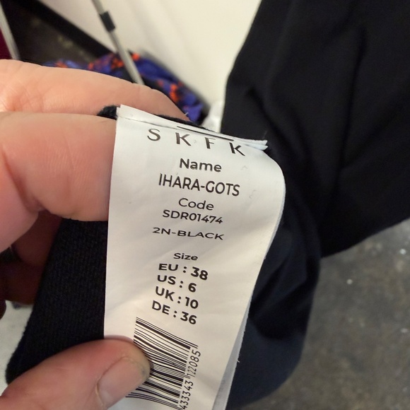 SKFK Ihara Dress - Black - Size 6 - Picture 4 of 4